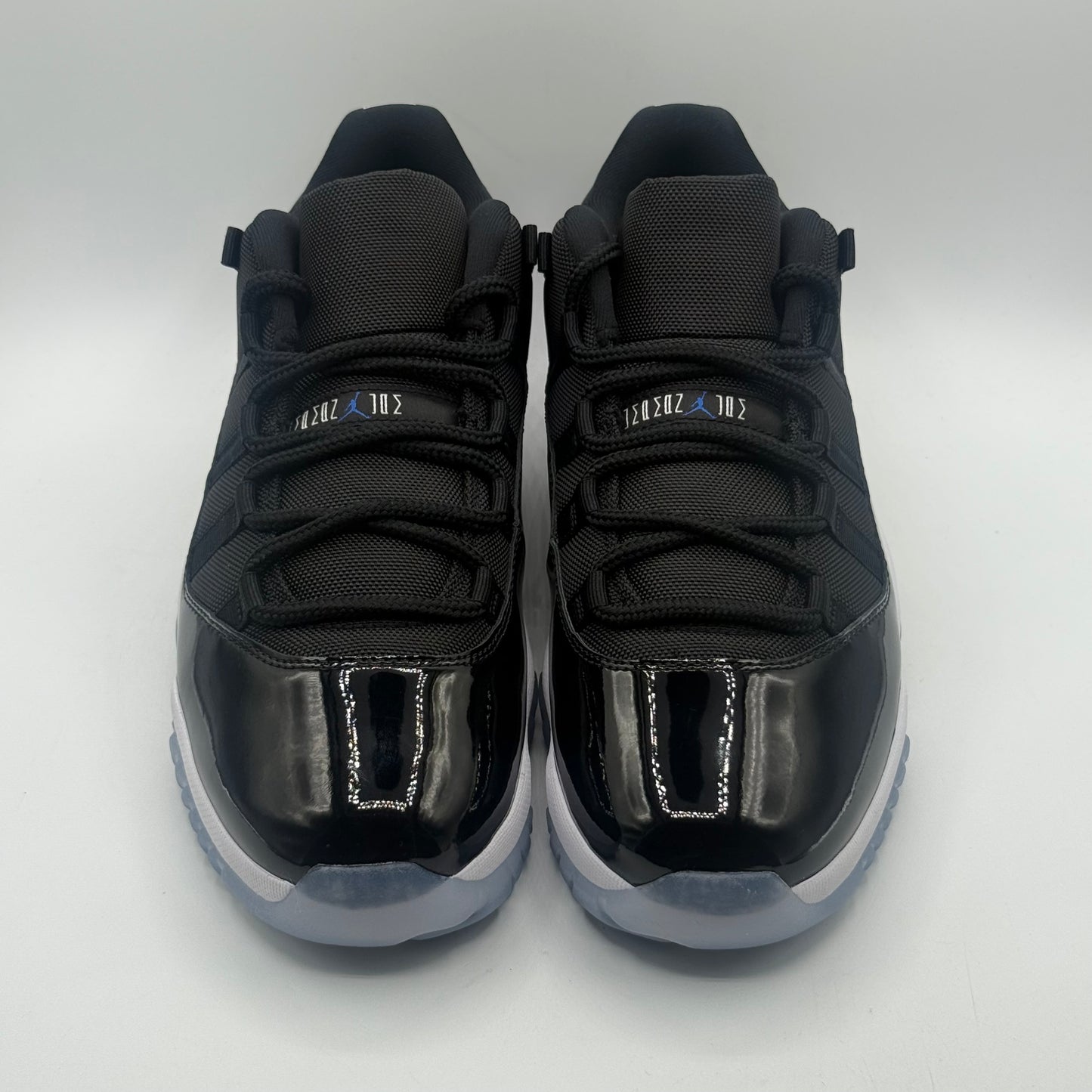 (USED) Jordan 11 Low Space Jam Size 11