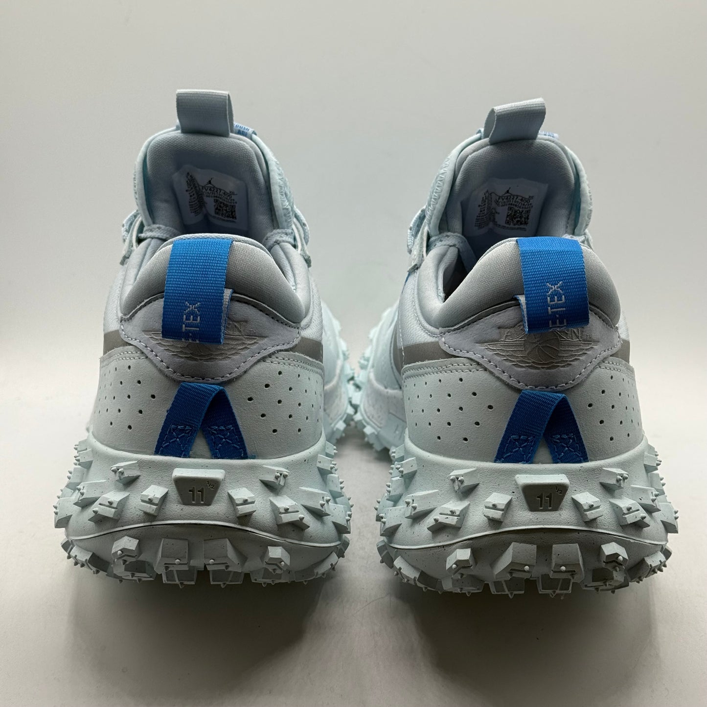 (Used) Jordan 1 Low Element Gore-Tex Glacier Blue Silver Size 11.5