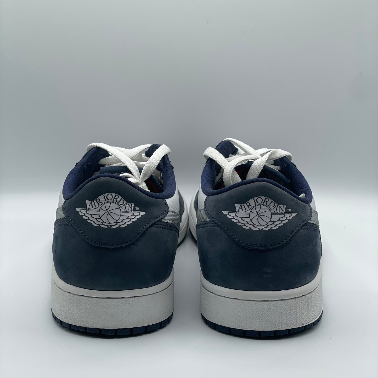 (USED) Jordan 1 Low SB Midnight Navy Size 12