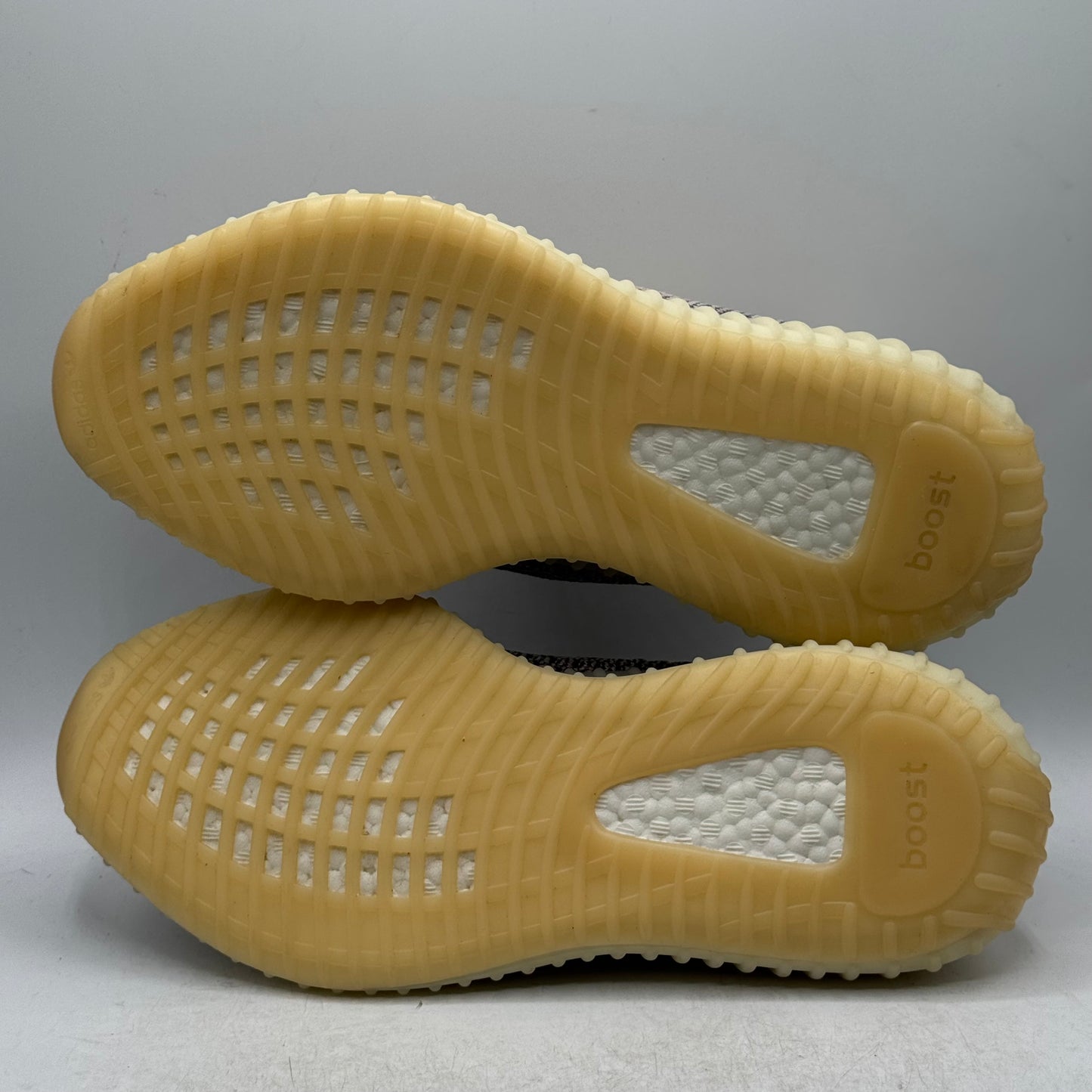 (USED) Yeezy 350 V2 Ash Pearl Size 10.5