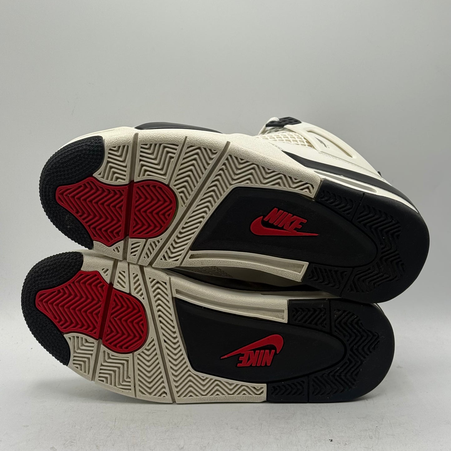 (Used) Jordan 4 Flight Club Size 8