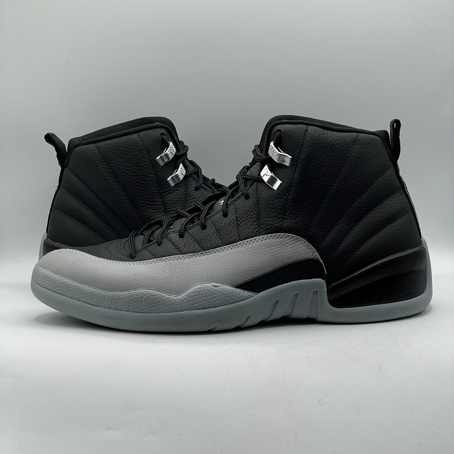 (USED) Jordan 12 Barons Size 11