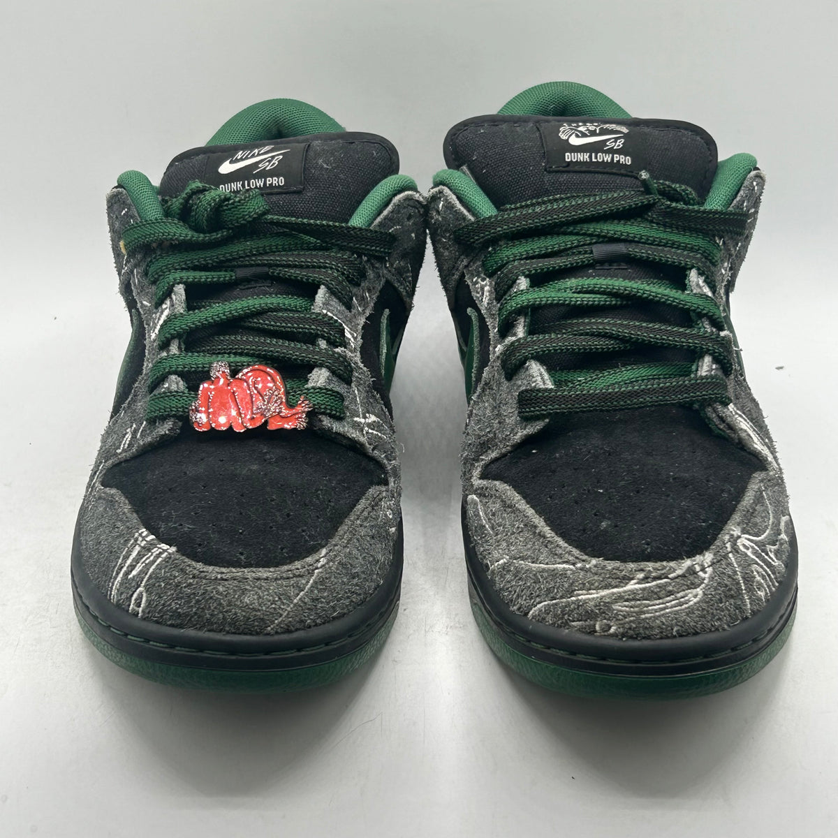 (Used) Nike SB Dunk Low There Skateboards Size 9.5