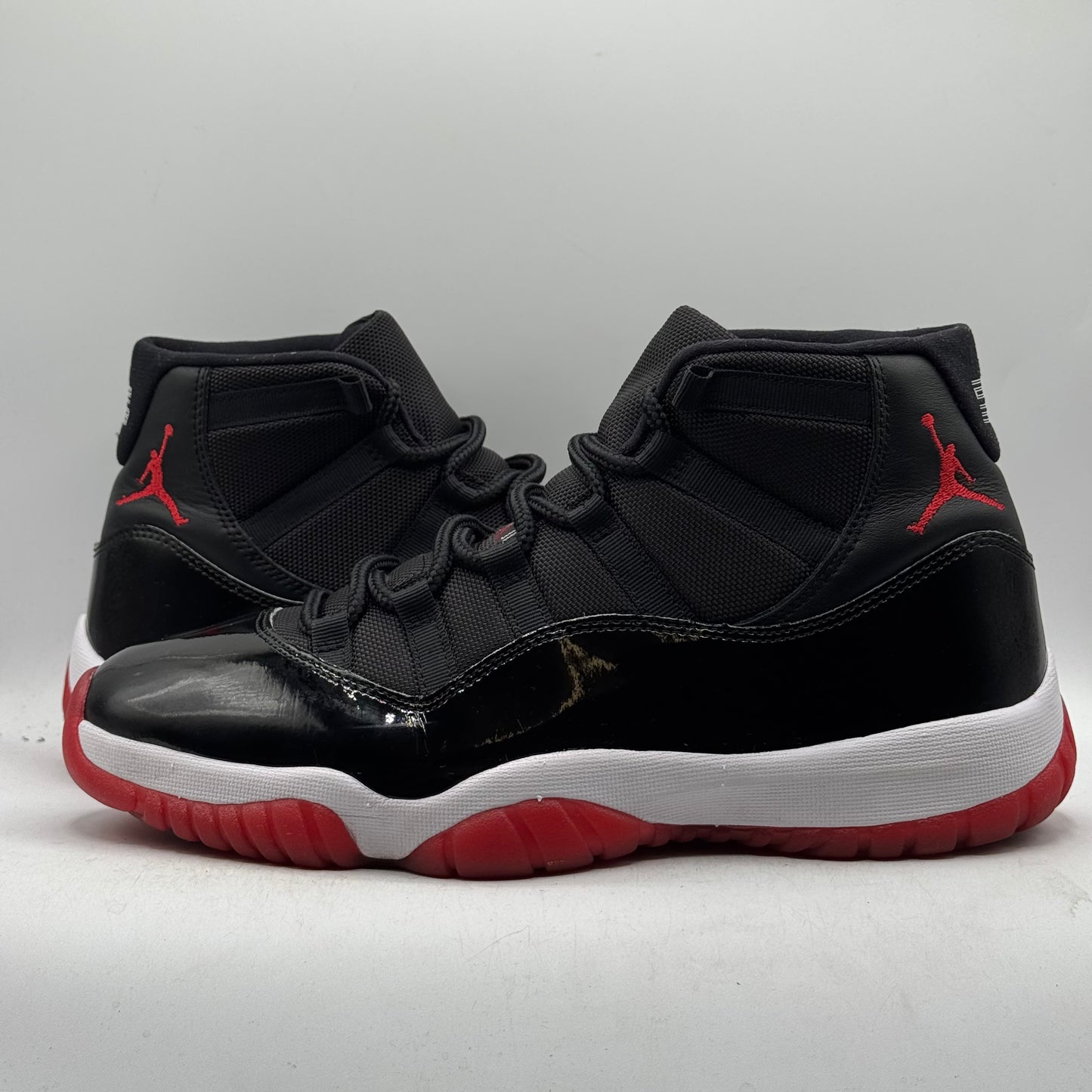 (USED) Jordan 11 Bred (2019) Size 11