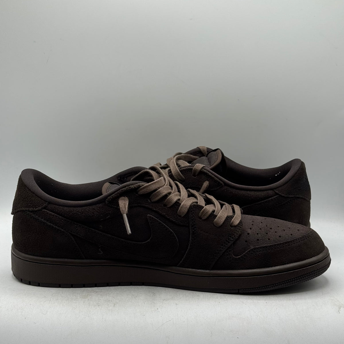 (USED) Jordan 1 Low Travis Scott Velvet Brown Size 12