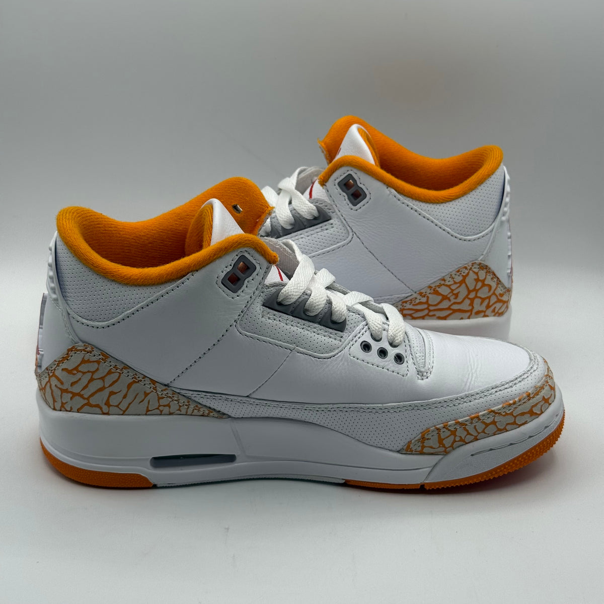 (USED) Jordan 3 Orange Citrus Size 6.5W/5Y