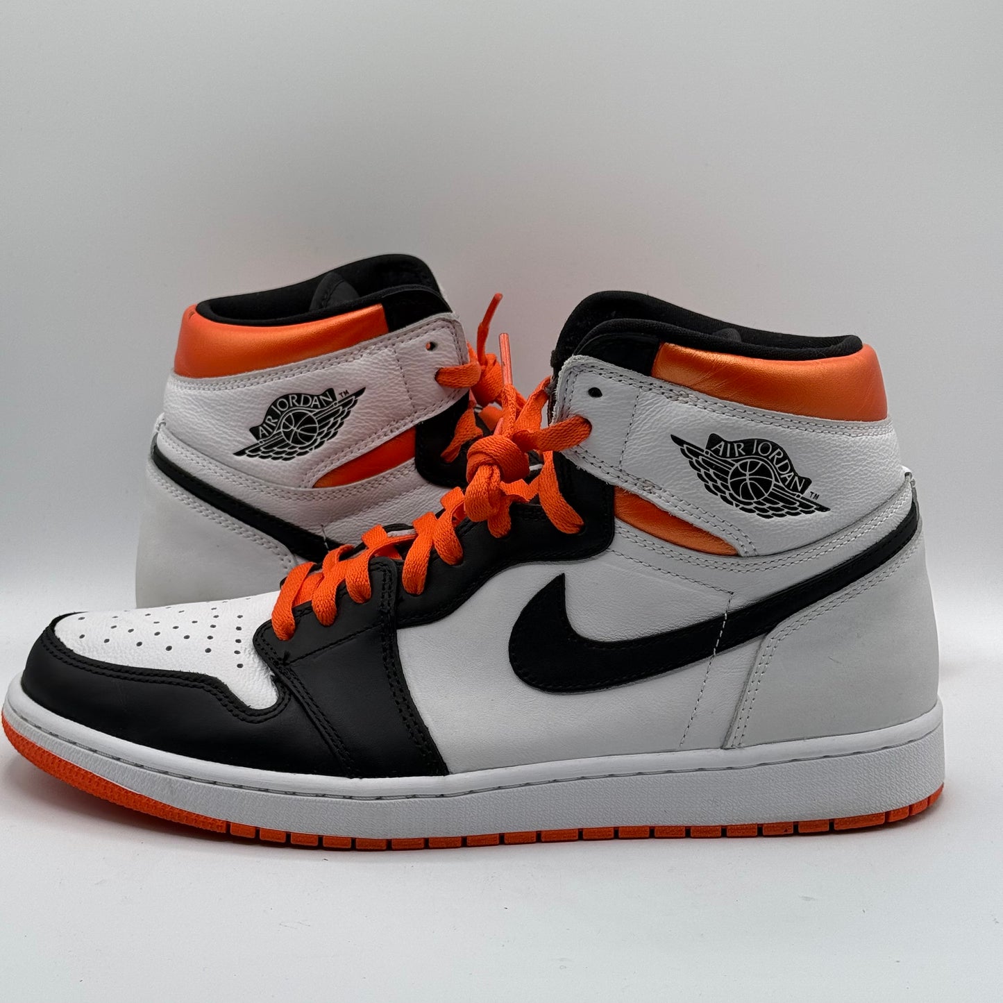 (Used) Jordan 1 High Electro Orange Size 12