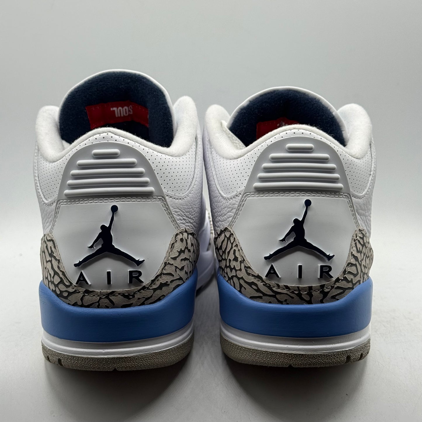 (Used) Jordan 3 UNC Size 10