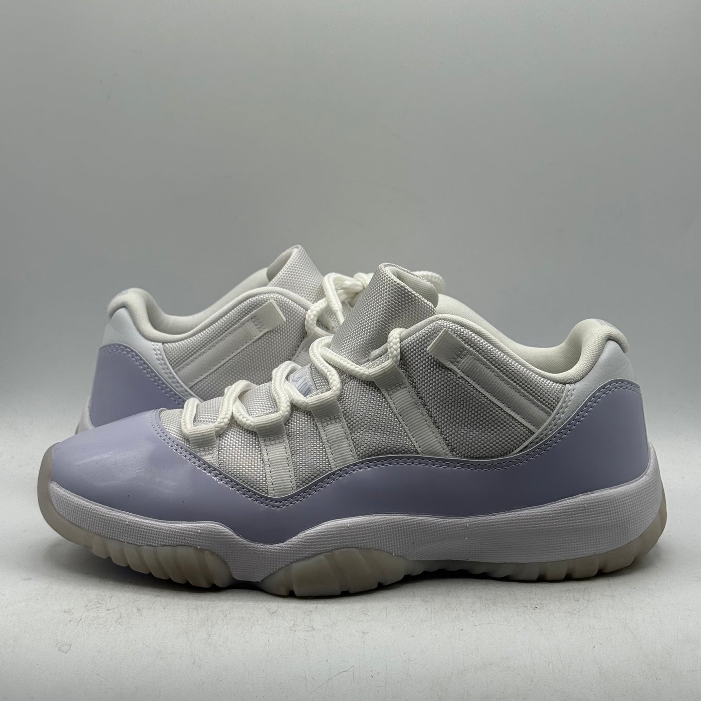 (Used) Jordan 11 Low Pure Violet Size 9.5W/8M
