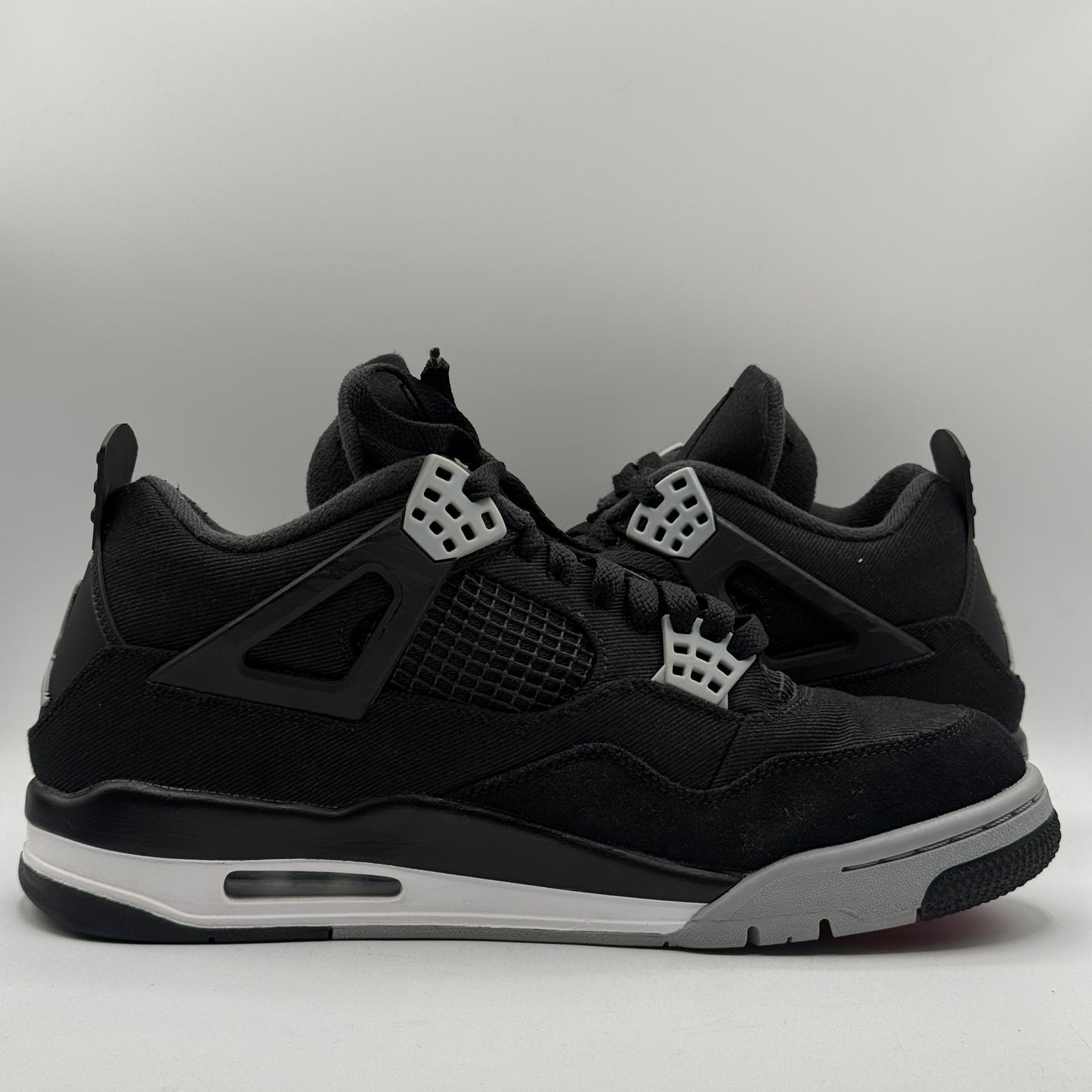 (USED) Jordan 4 Black Canvas Size 10