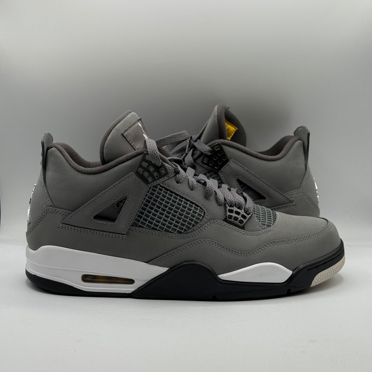 (USED) Jordan 4 Cool Grey Size 11.5