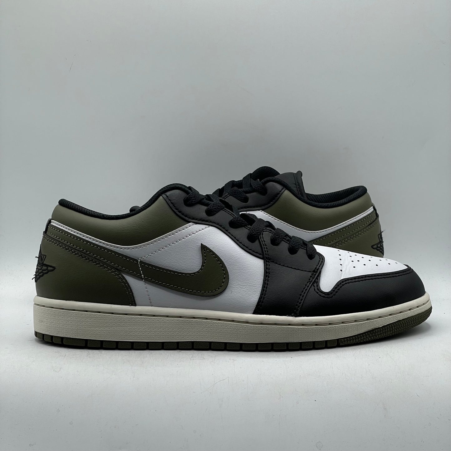 (USED) Jordan 1 Low Black Toe Medium Olive Size 10