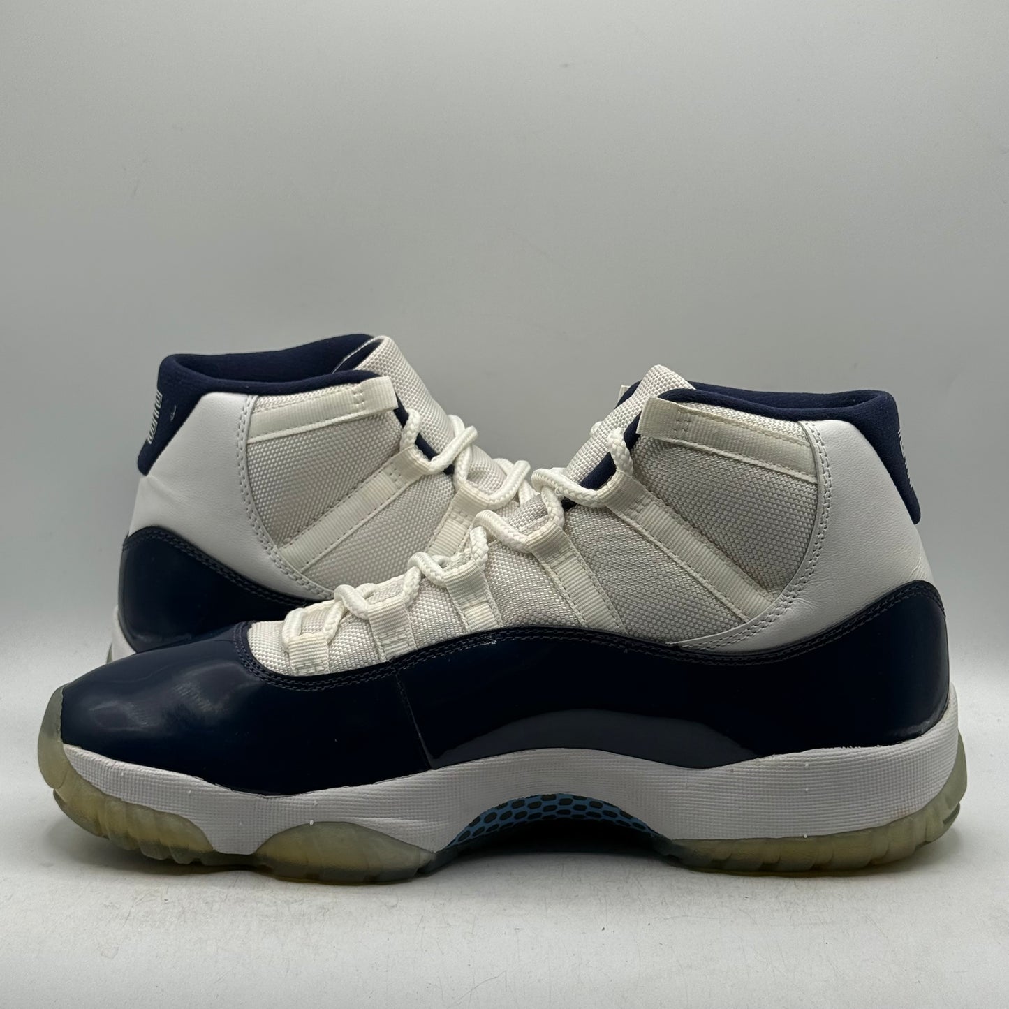 (USED) Jordan 11 UNC Win Like 82 Size 10