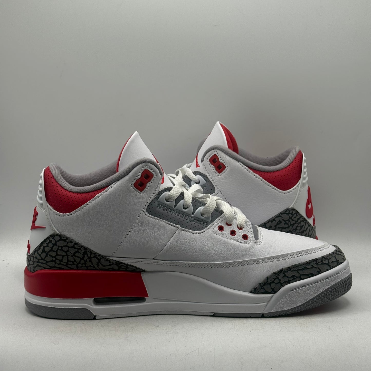 (USED) Jordan 3 Fire Red (2022) Size 9.5