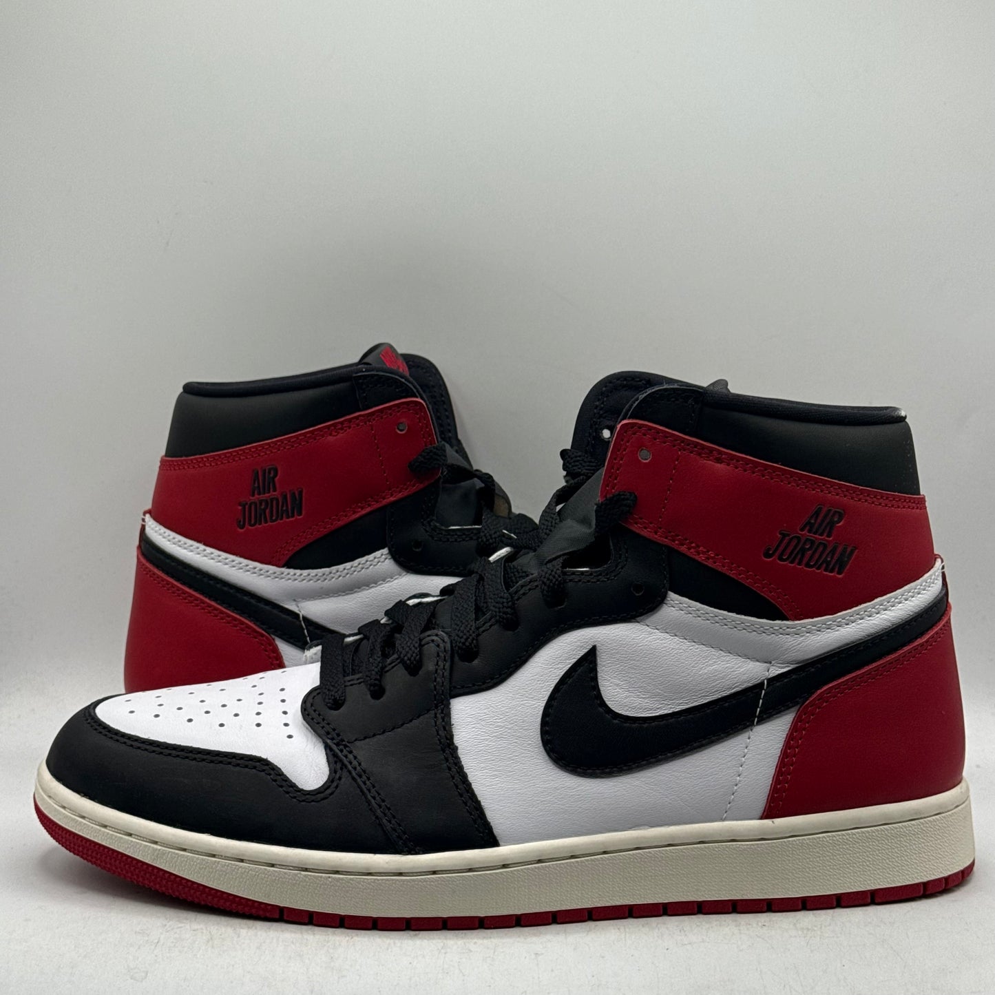 (USED) Jordan 1 Black Toe Reimagined Size 12