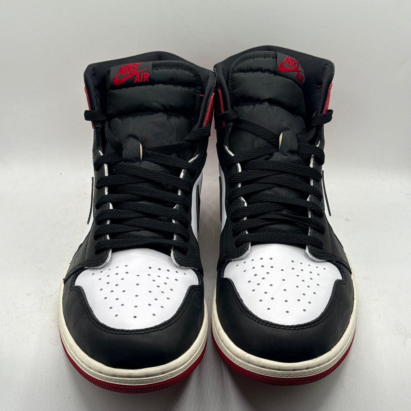(USED) Jordan 1 Black Toe Reimagined Size 12
