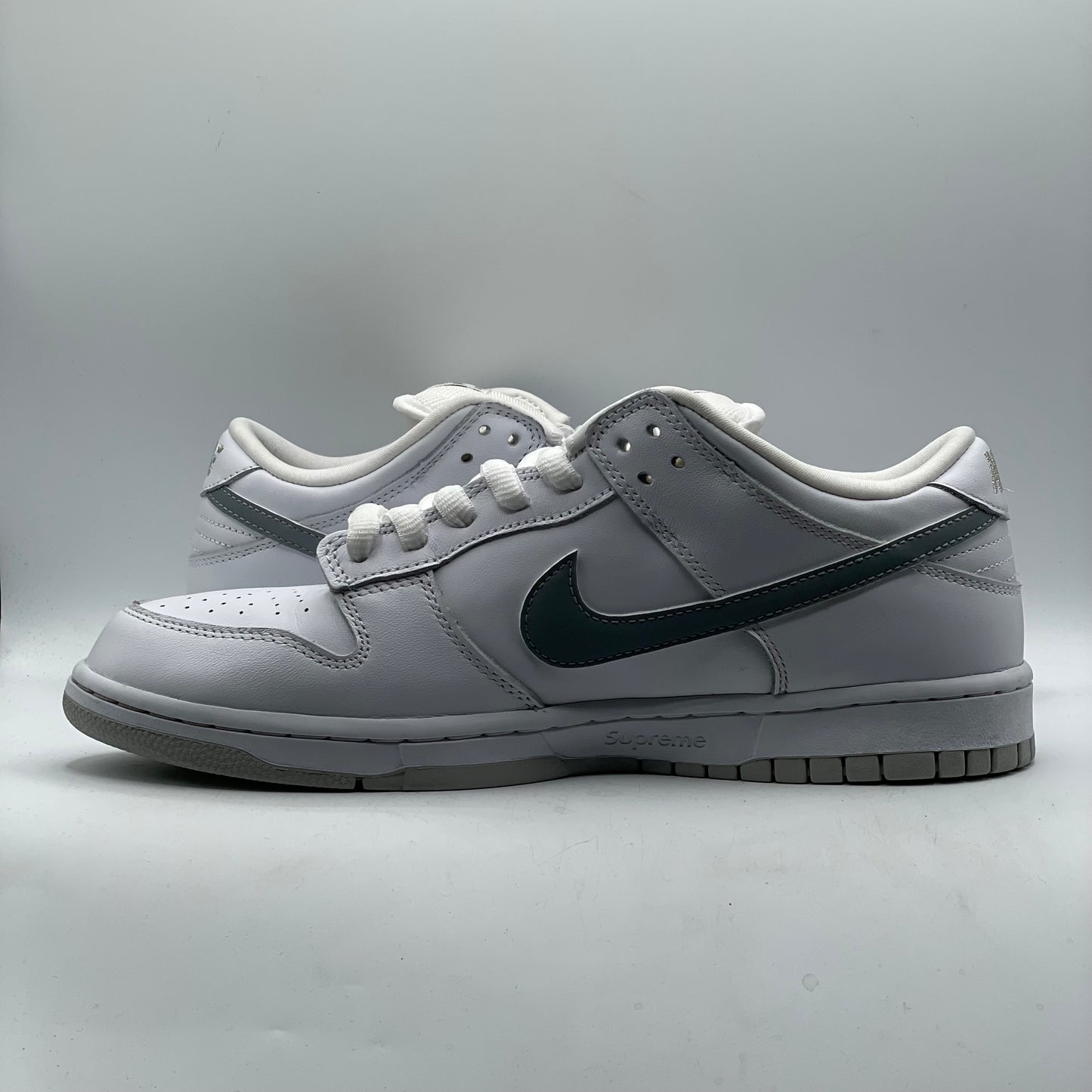 (Used) Nike SB Dunk Supreme 94 White Size 10