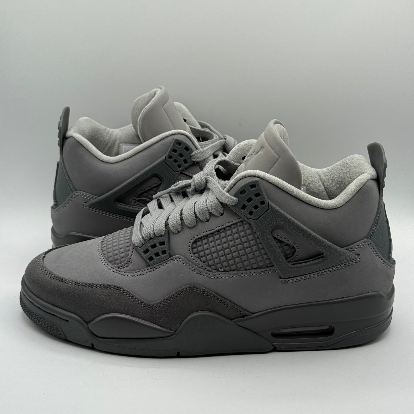 (USED) Jordan 4 Wet Cement Size 9