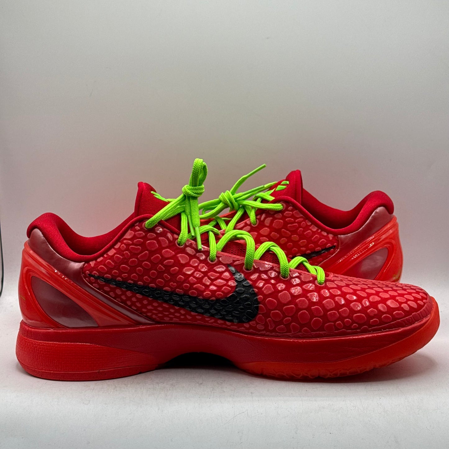 (Used) Nike Kobe 6 Reverse Grinch Size 13