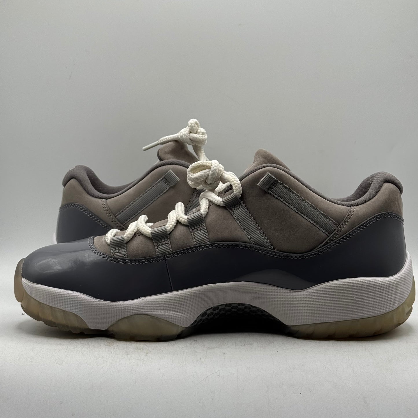 (USED) Jordan 11 Low Cool Grey Size 11.5