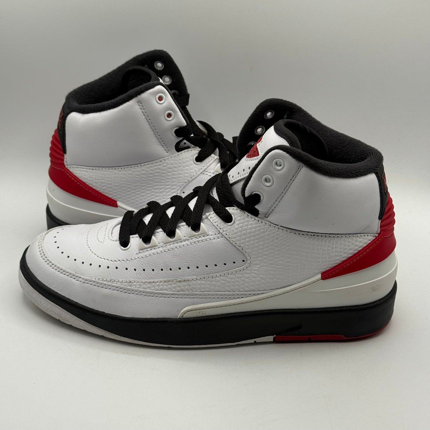 (USED) Jordan 2 Chicago Size 6.5Y