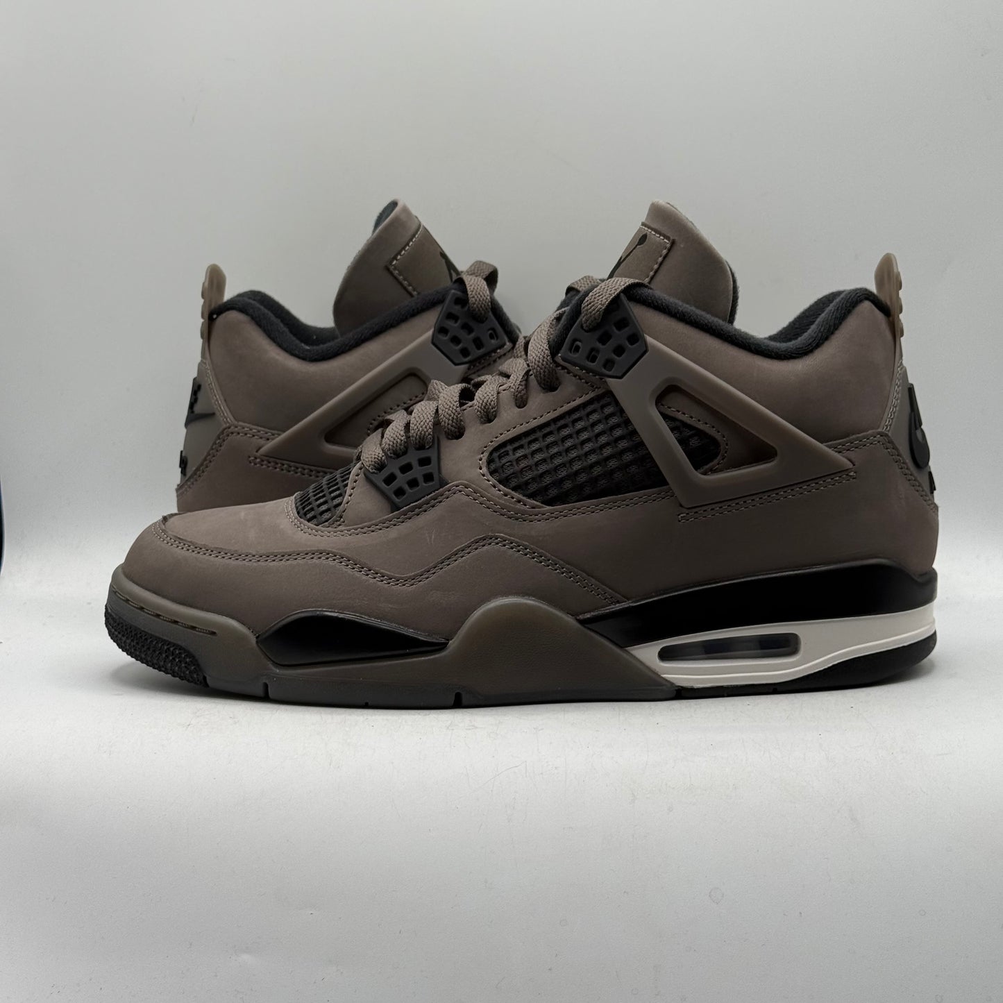(Worn 1x) Jordan 4 Cave Stone Size 10.5