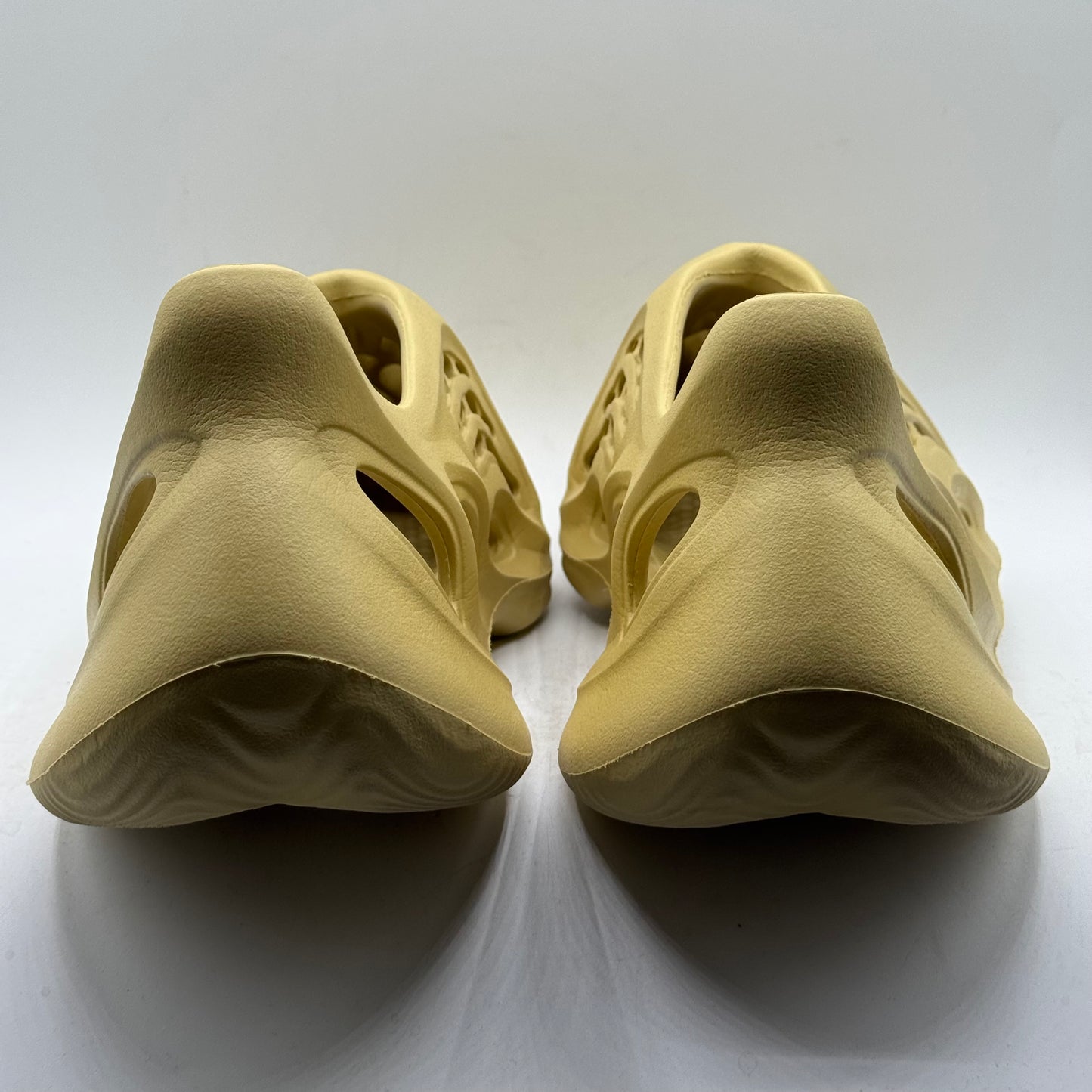 (Used) Yeezy Foam runner Sulfur Size 12