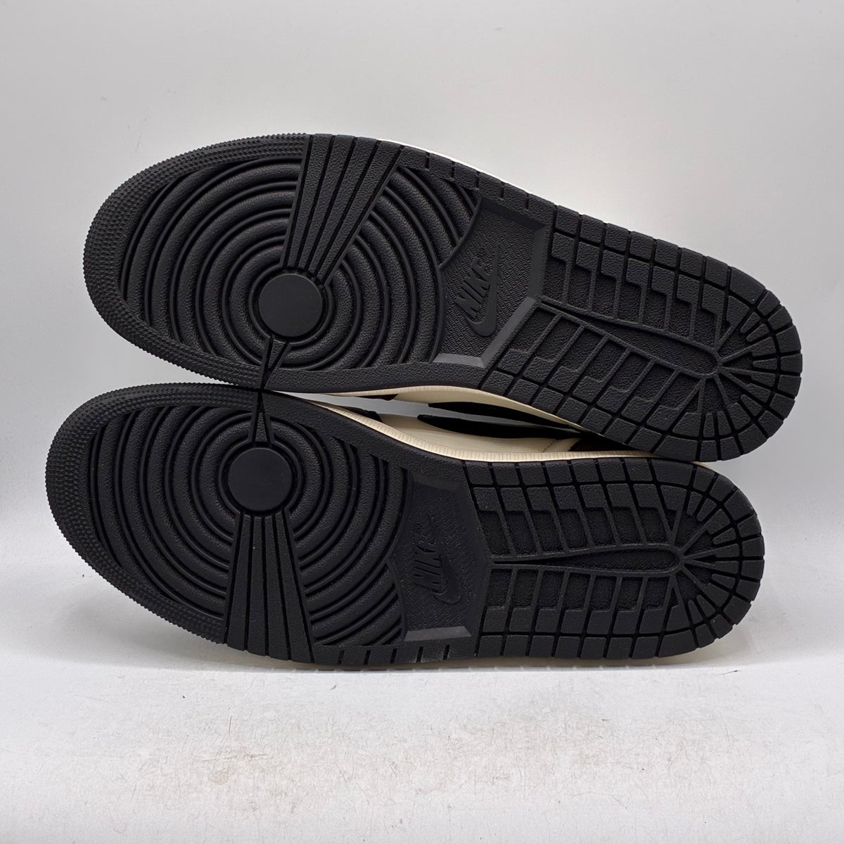 (USED) Jordan 1 Low OG Mocha Size 11