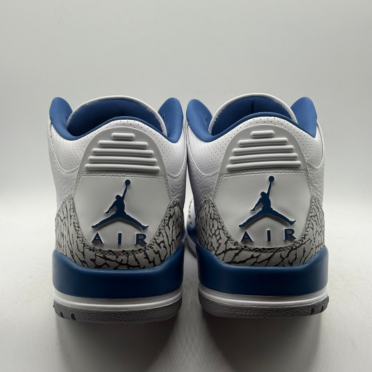 (Used) Jordan 3 Wizards Size 11.5