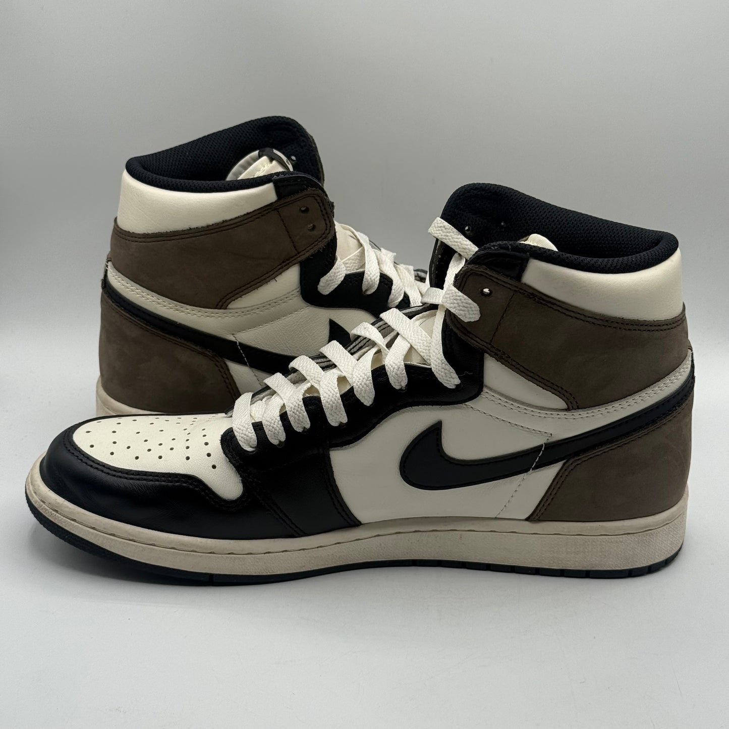 (USED) Jordan 1 High Mocha Size 11.5