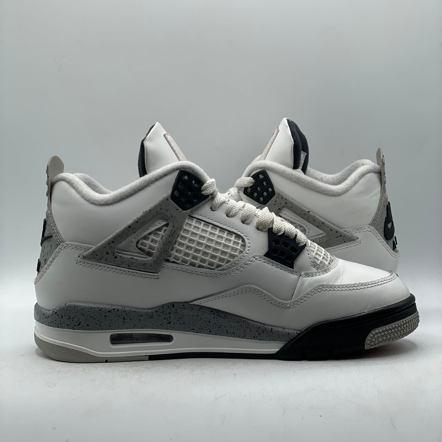 (Used) Jordan 4 White Cement (2025) Size 7