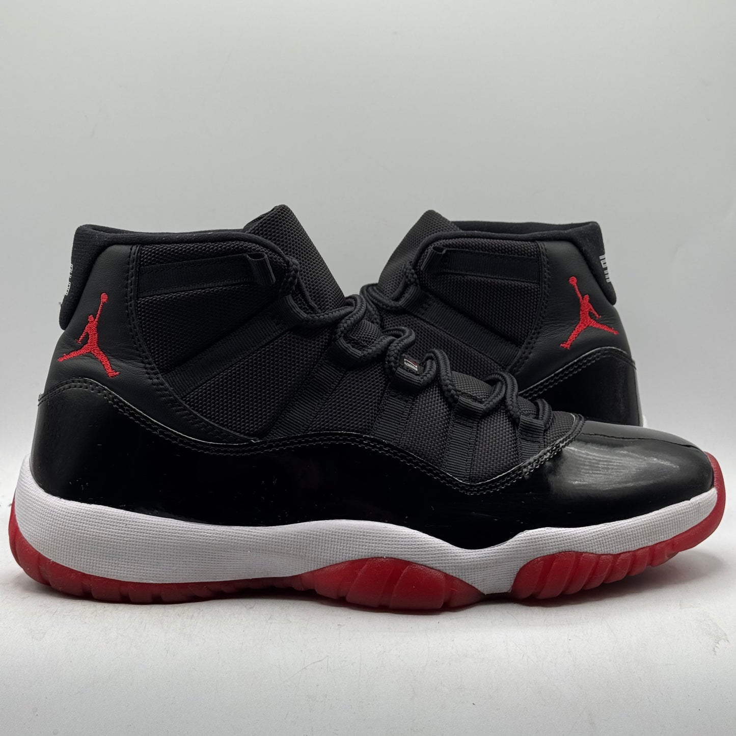 (USED) Jordan 11 Bred (2019) Size 11