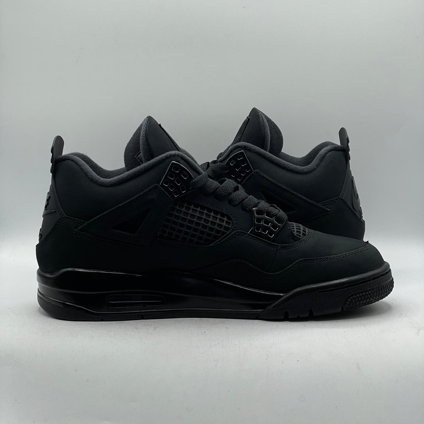 (USED) Jordan 4 Black Cat (2025) Size 9.5