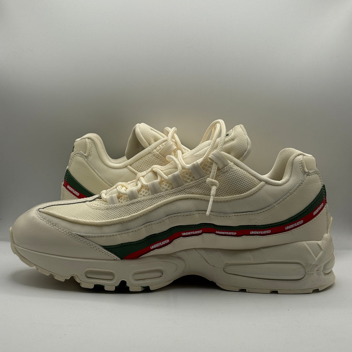 (USED) Nike Air Max 95 Undefeated White Size 14