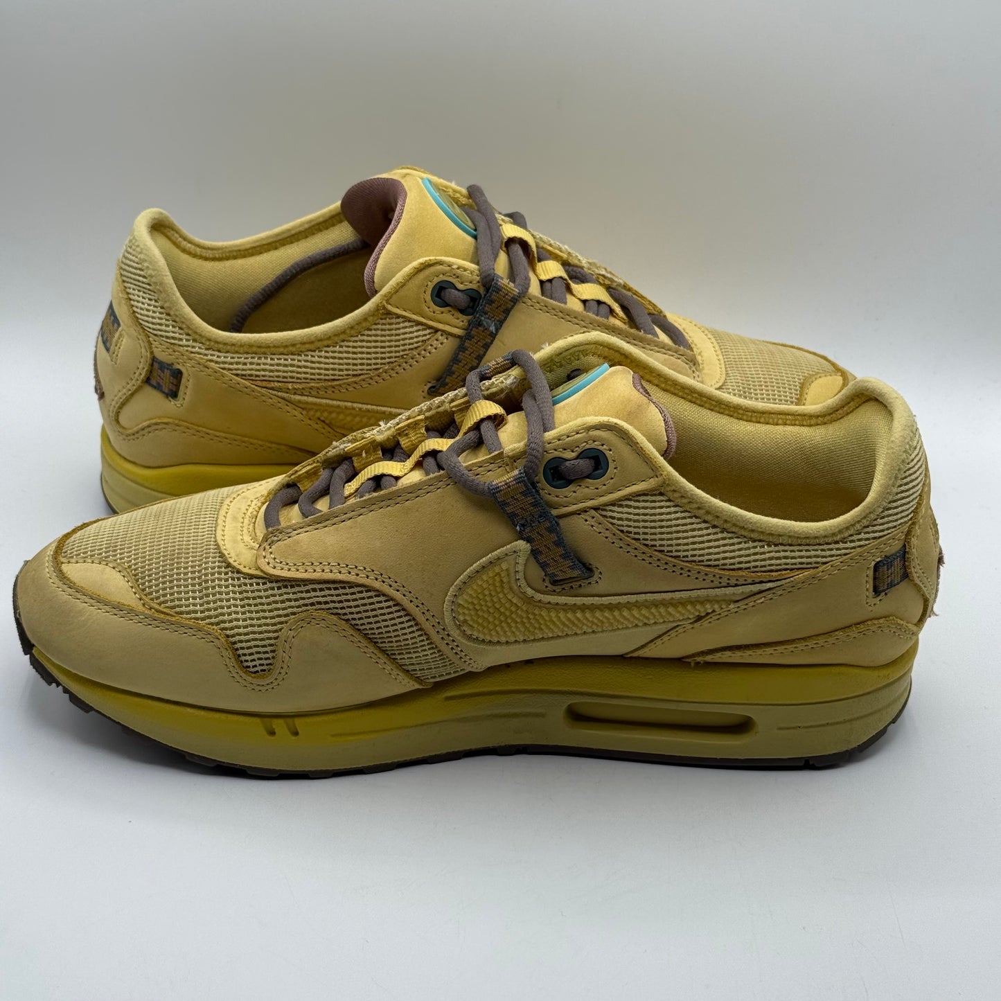 (USED) Travis Scott Air Max 1 Saturn Gold Size 10