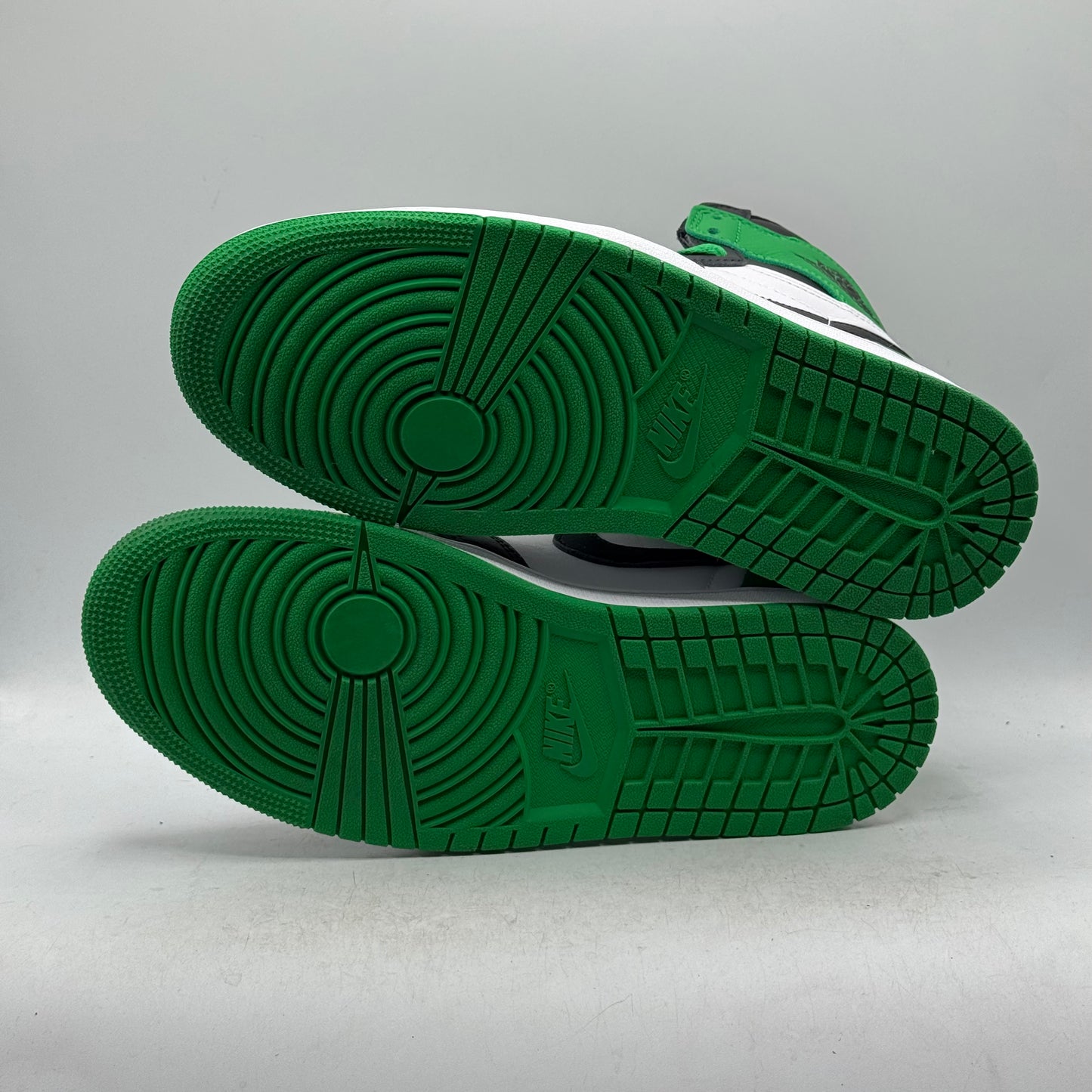 (Used) Jordan 1 High Lucky Green Size 8.5