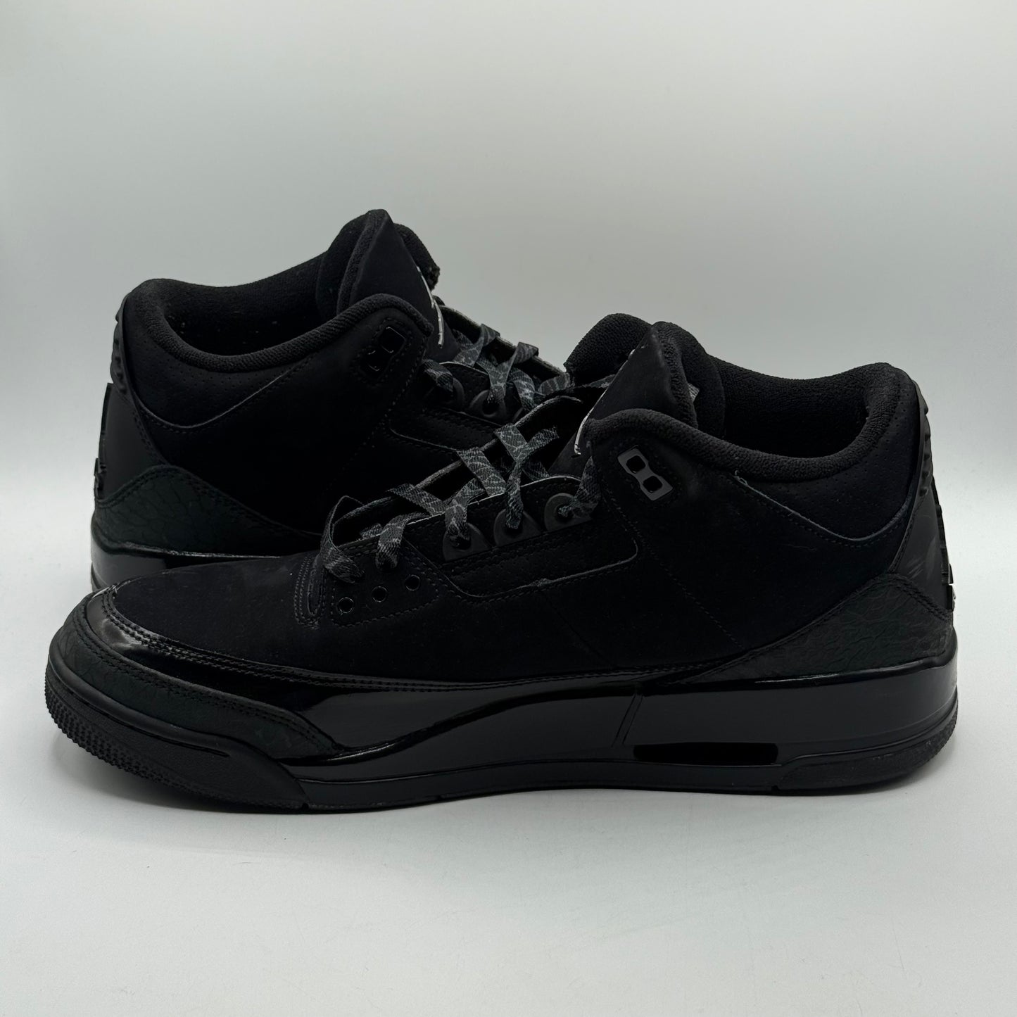 (USED) Jordan 3 Black Cat Size 11.5