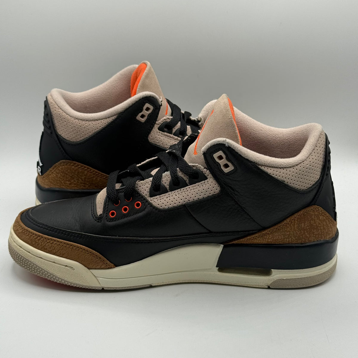 (USED) Jordan 3 Desert Elephant Size 9