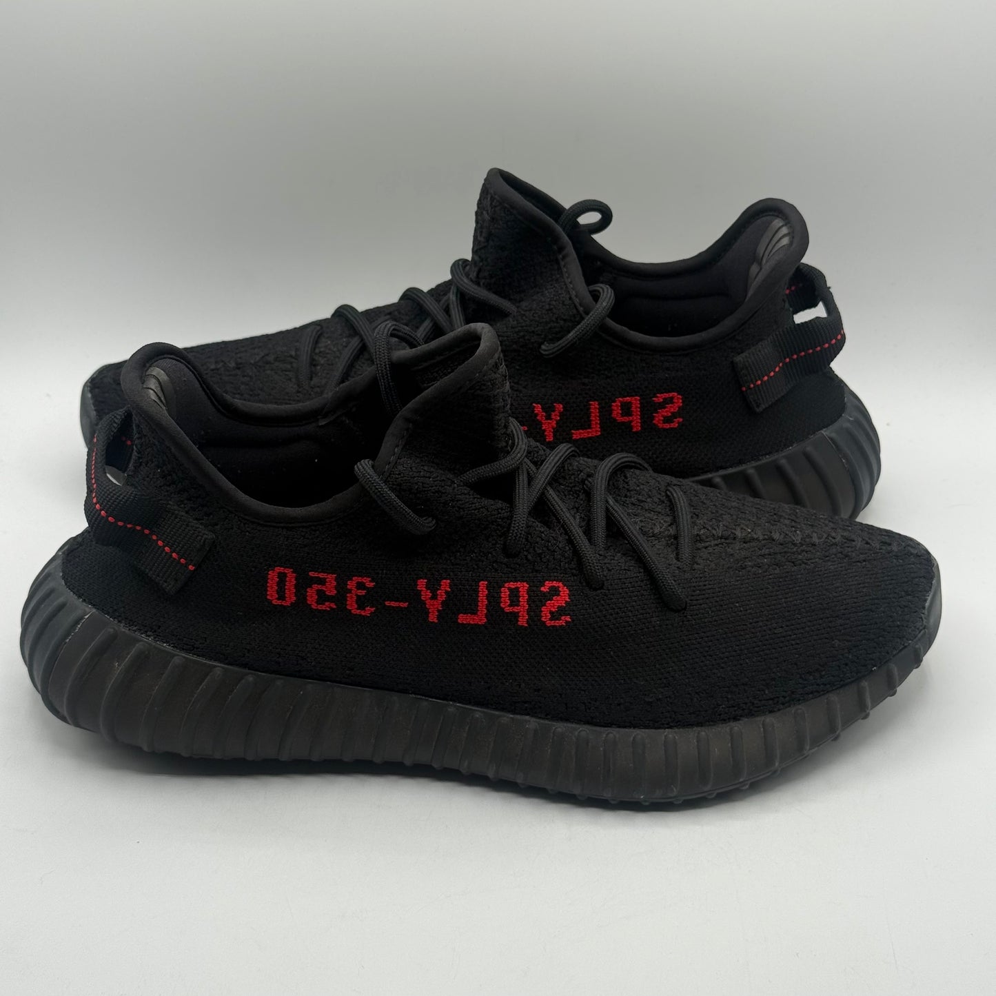 (USED) Yeezy 350 V2 Bred Size 10