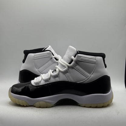 (USED) Jordan 11 Gratitude Size 9.5