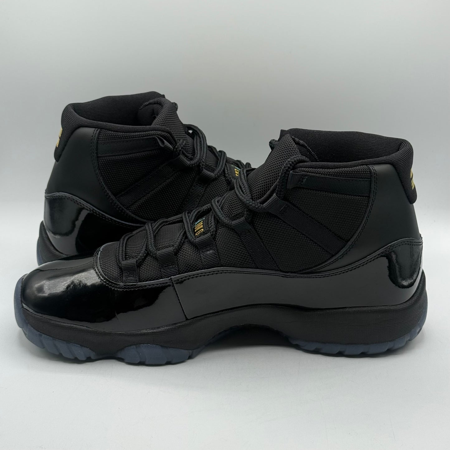 (USED) Jordan 11 Gamma Size 11