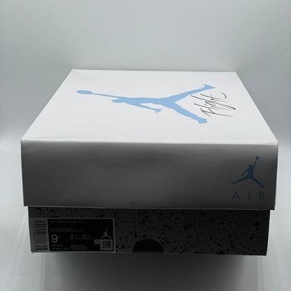 (USED) Jordan 4 University Blue Size 9