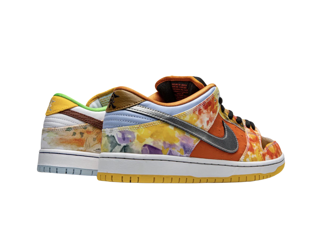 Nike SB Dunk Low Street Hawker