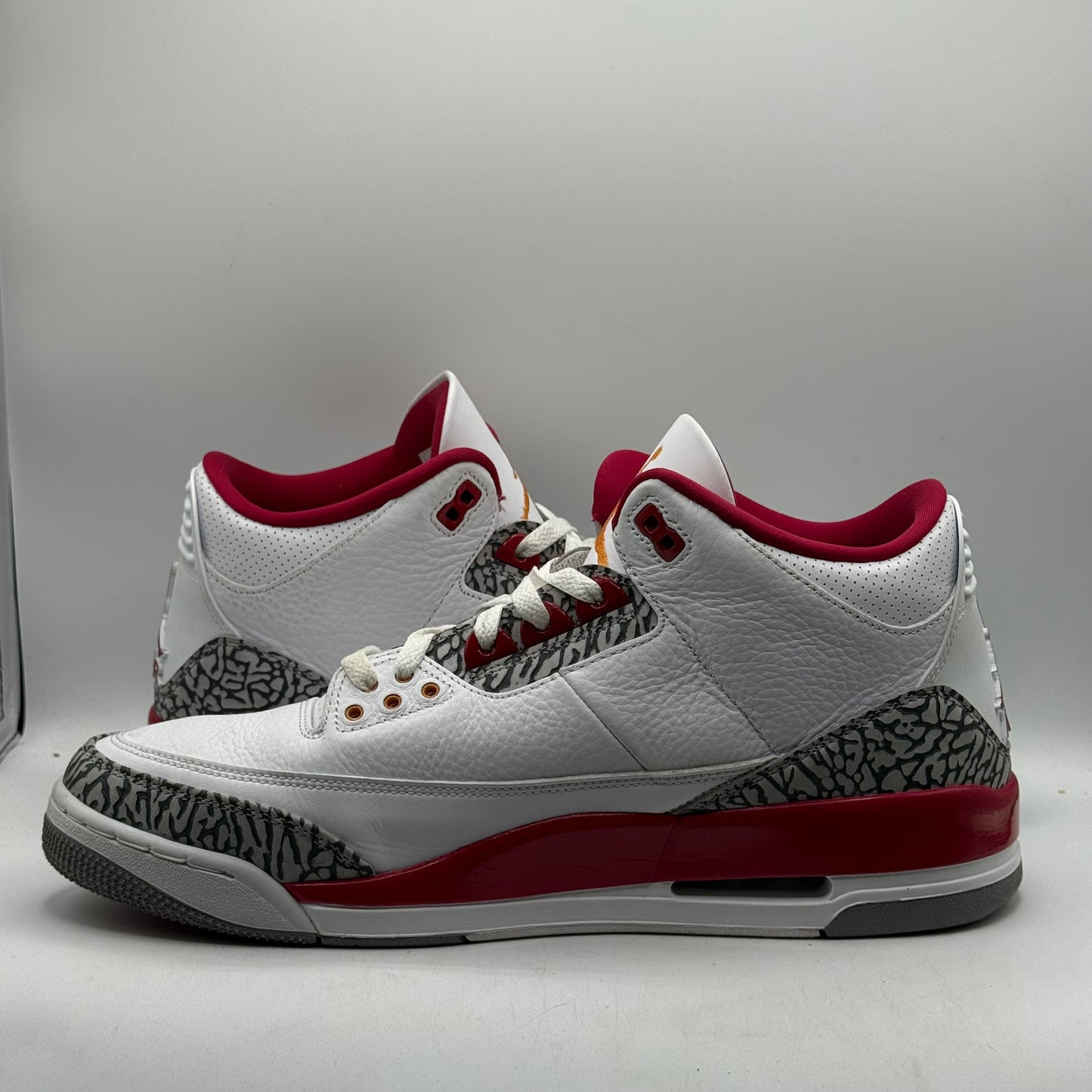 (Used) Jordan 3 Cardinal Size 13