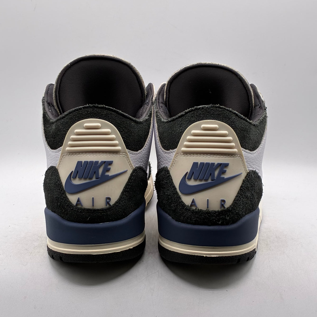 (USED) Jordan 3 A Ma Maniere Diffused Blue Size 8.5