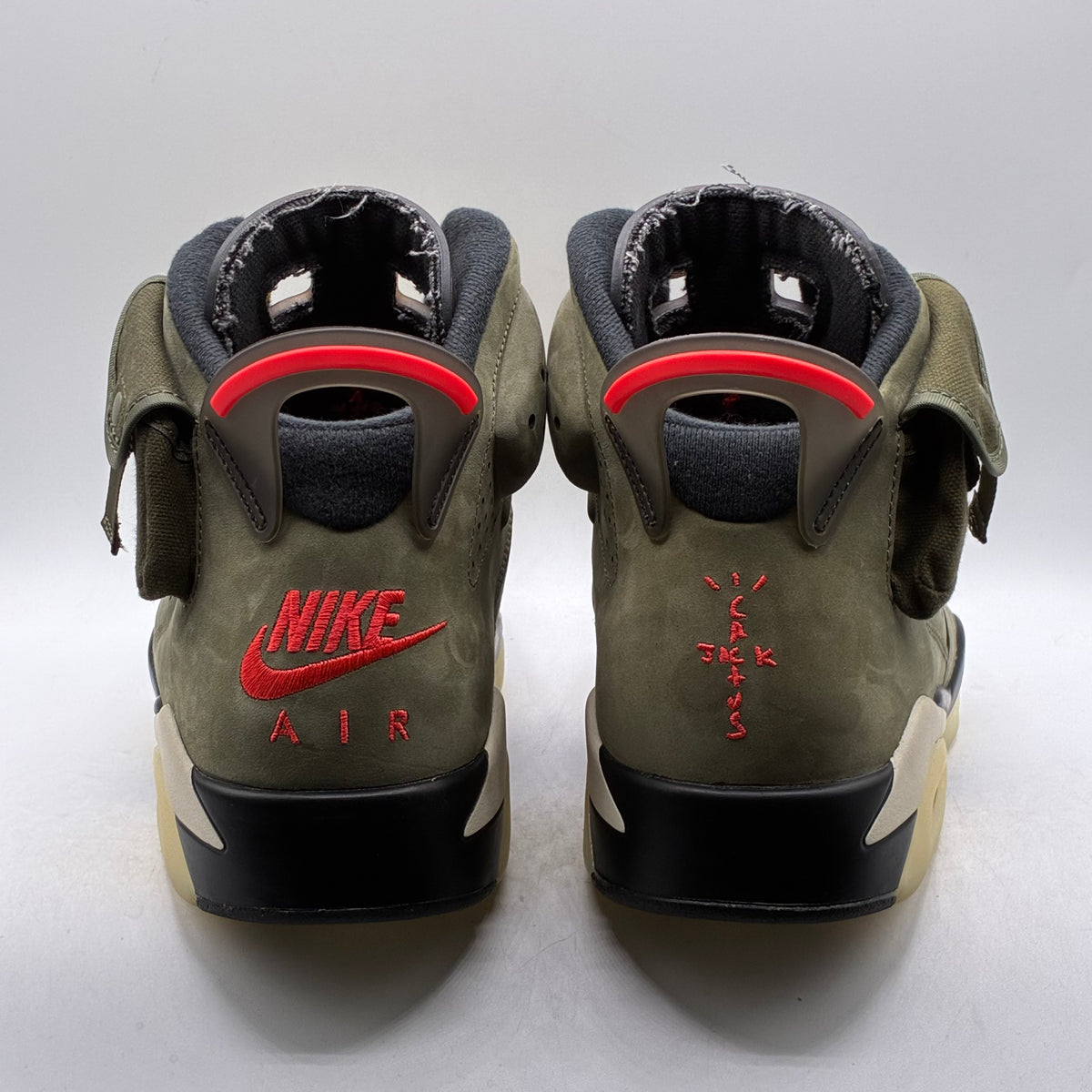 (USED NO BOX) Jordan 6 Travis Scott Size 11