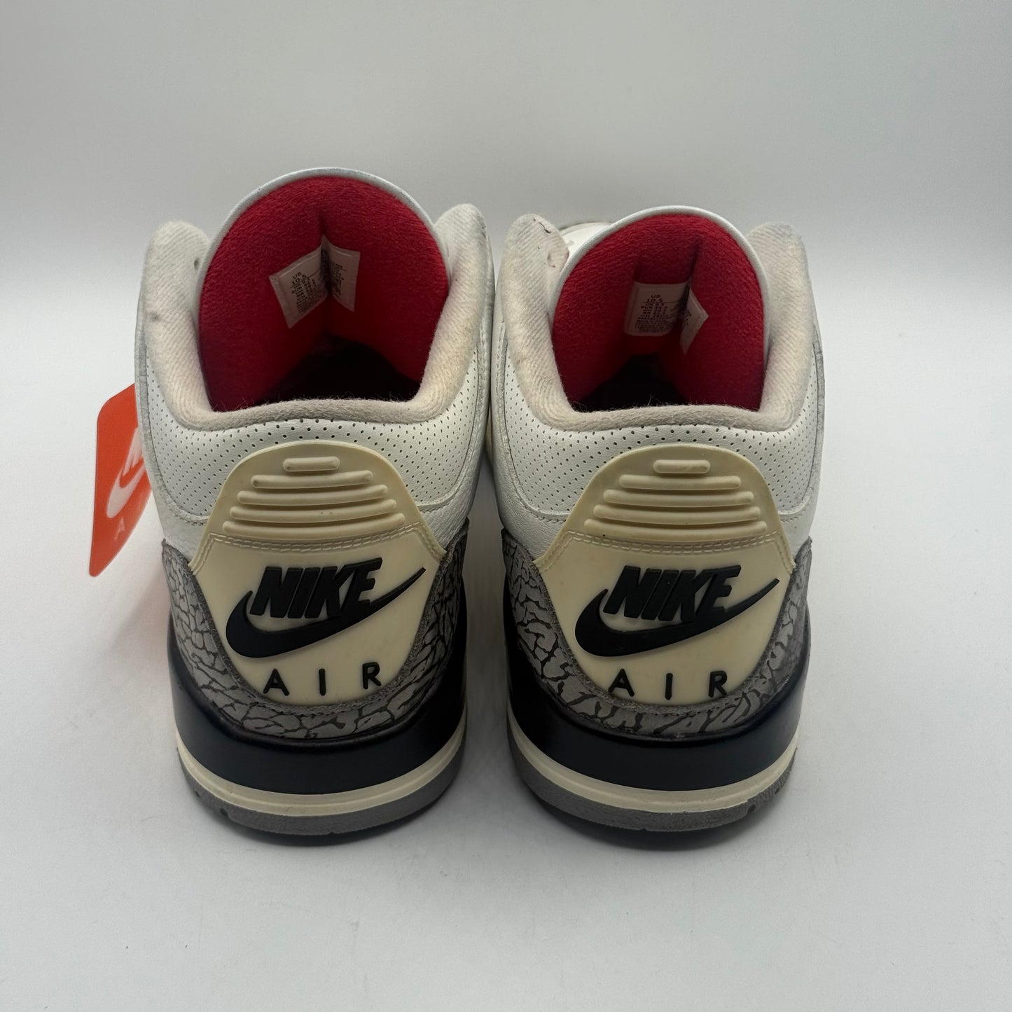 (USED NO BOX) Jordan 3 Reimagined Size 10.5