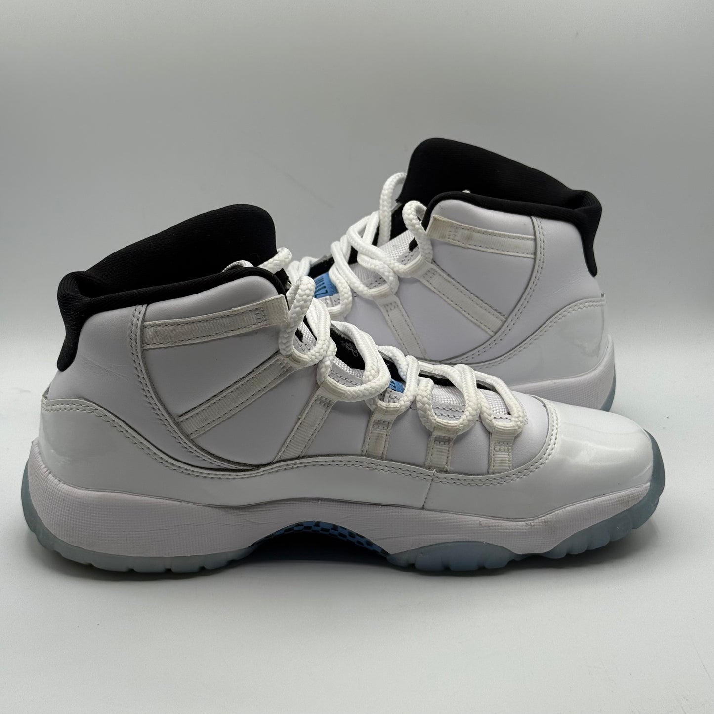 (USED) Jordan 11 High Legend Blue Size 7Y