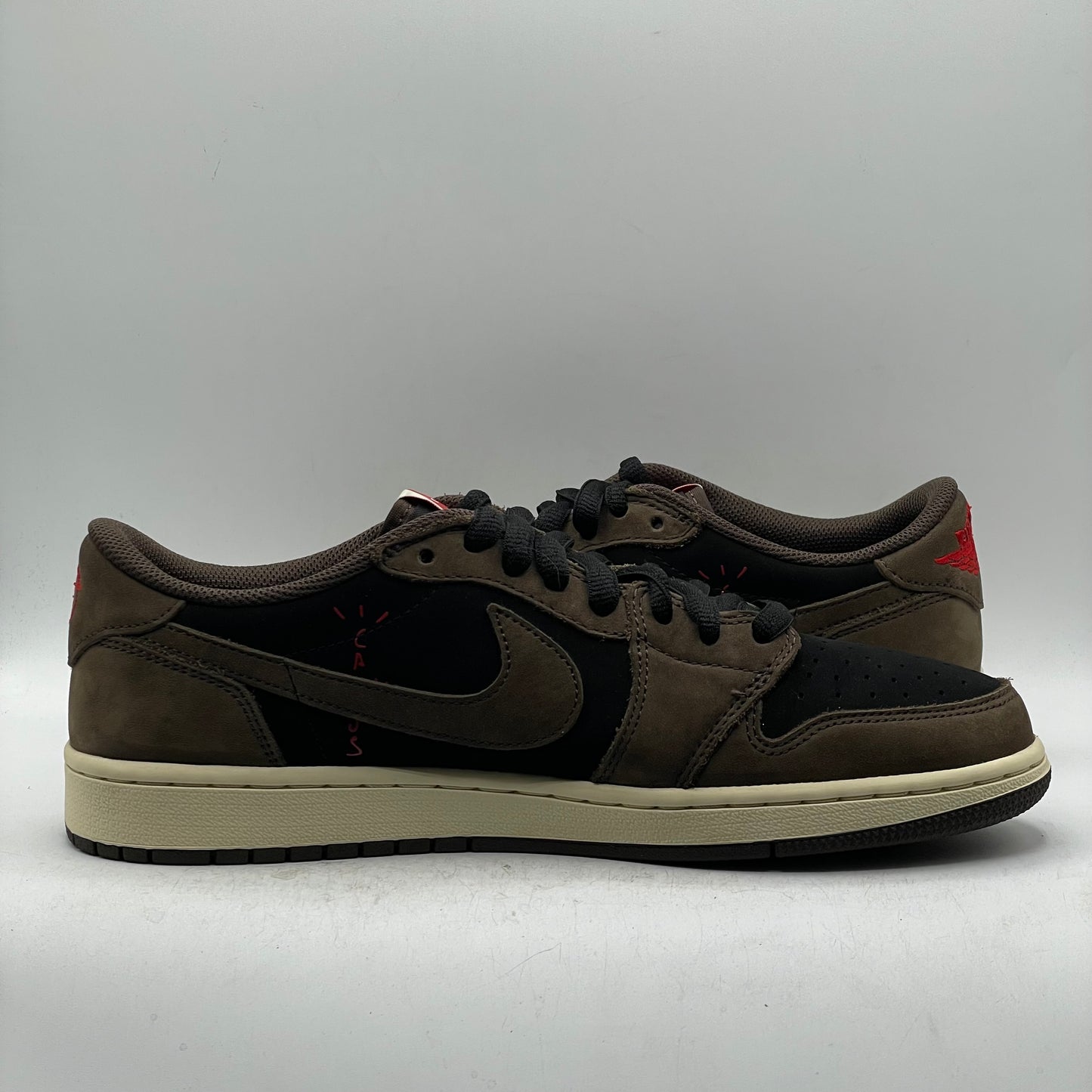 (USED) Jordan 1 Low Travis Scott Mocha Size 10.5