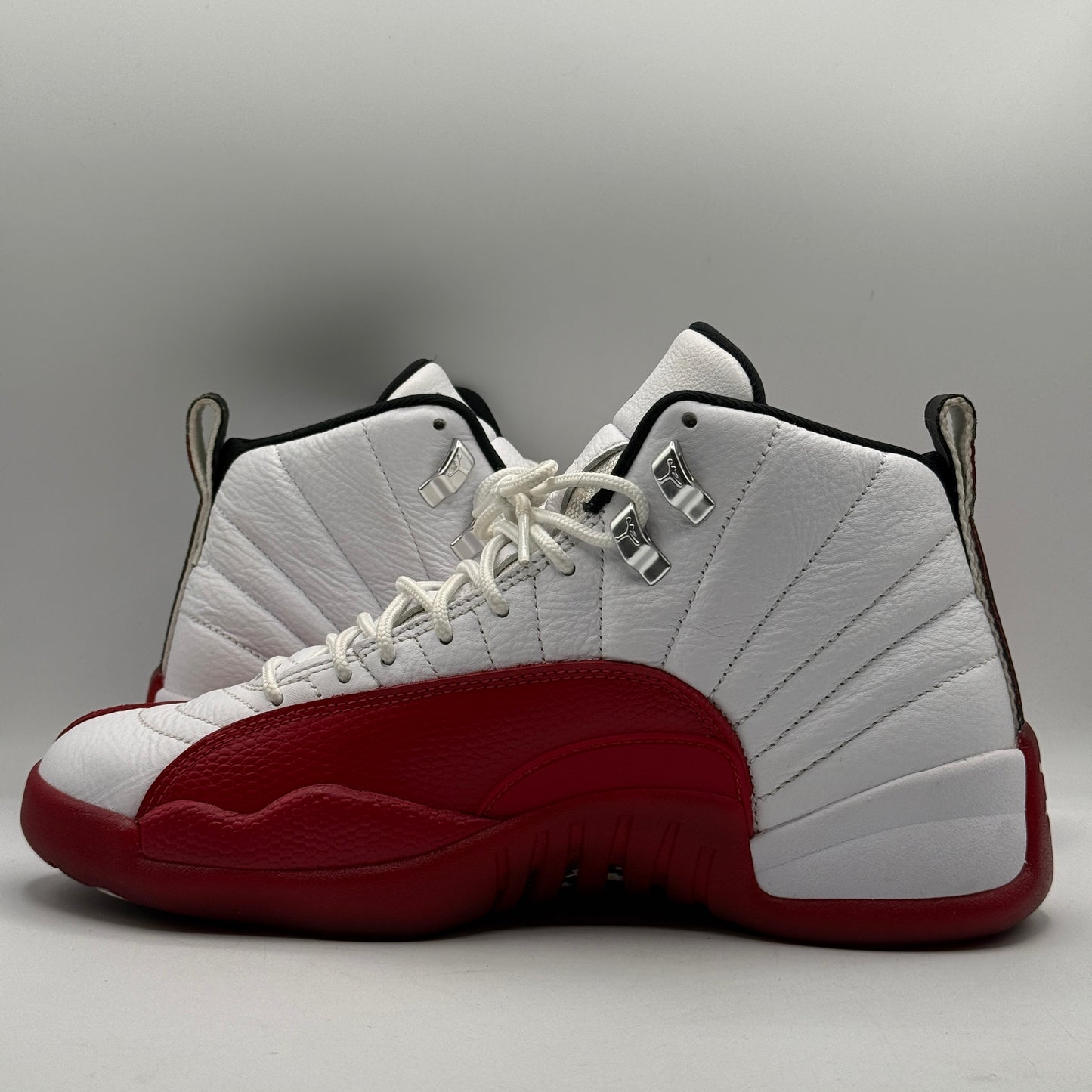(USED) Jordan 12 Cherry Size 8.5
